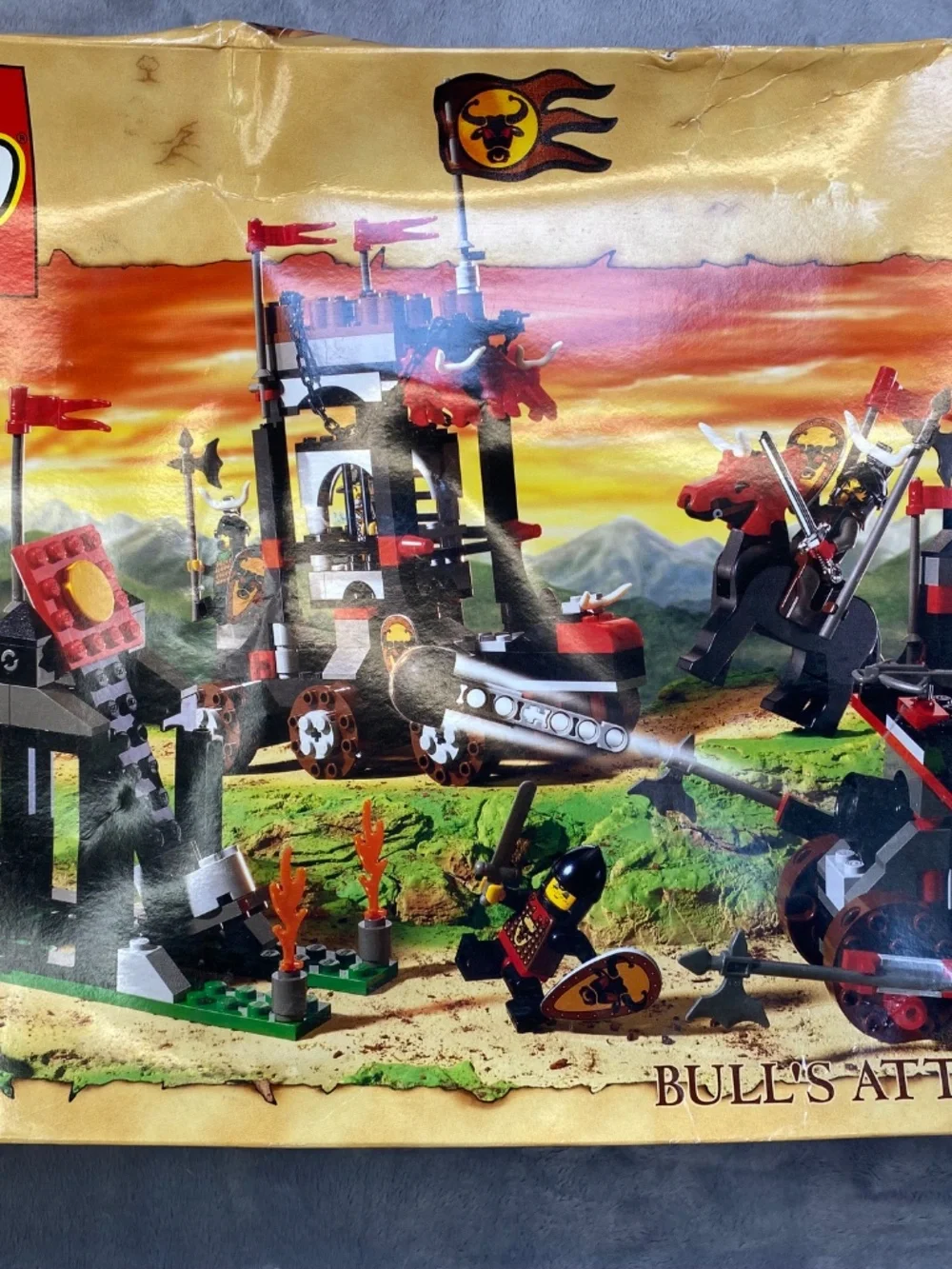 Lego 6096 Bull's Attack - NEW IN BOX - Knights' Kingdom set retired in 2003